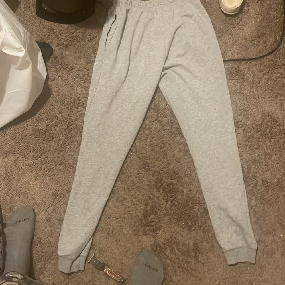 Nike - Picture 2 of 4